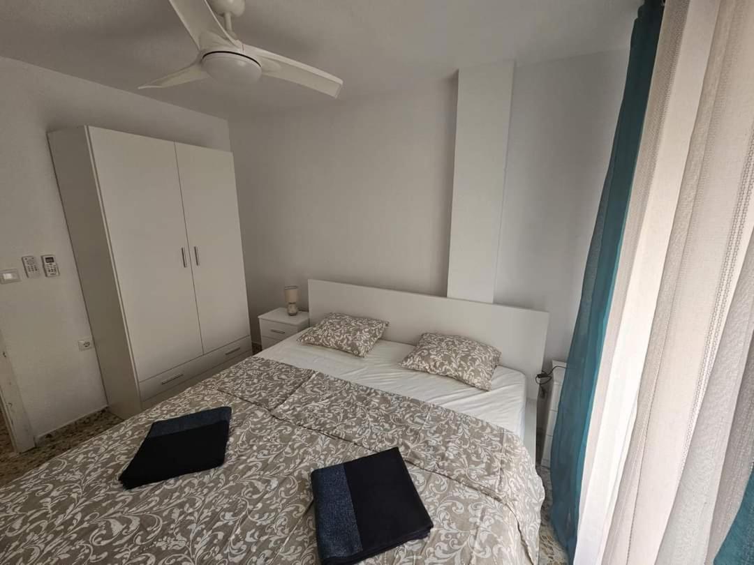 Terezia Apartamento Torrevieja Buitenkant foto